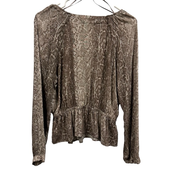 Skies Are Blue Snakeskin Print Wrap Style Long Sleeve Lightweight Blouse Medium - Picture 8 of 10
